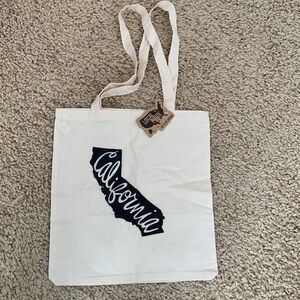 NWT California tote bag small with state motif